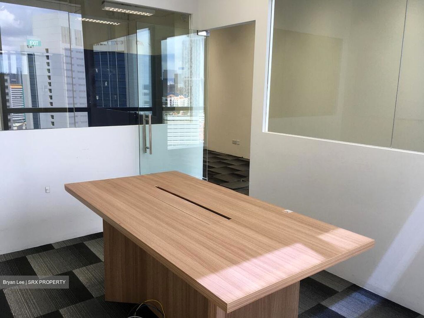 Sbf Center (D1), Office #496895151